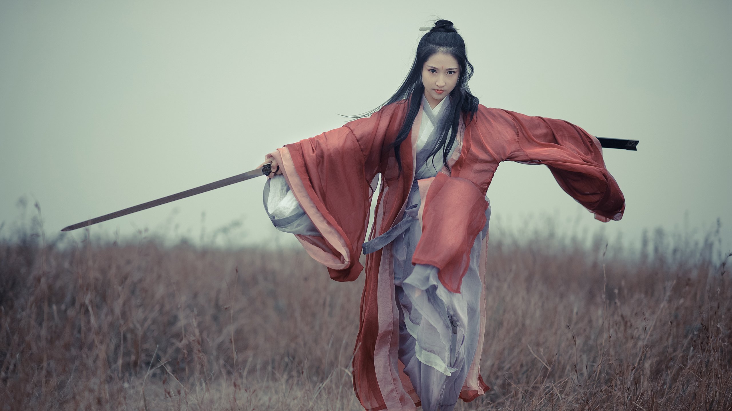 “简阳文体中心:羽毛球赛场上演世界级选手的快速激战”